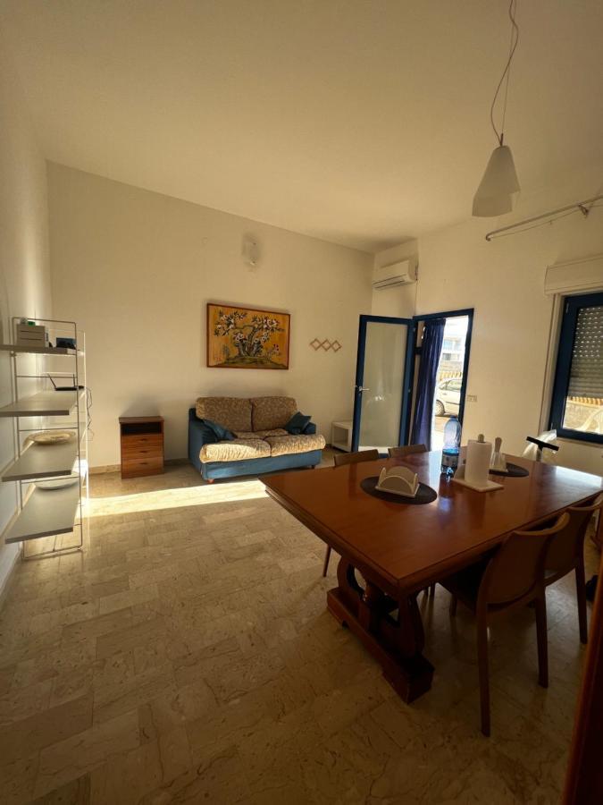 A Casa Di Rosa,Fronte Spiaggia, Piscina,Parcheggio トラーパニ エクステリア 写真