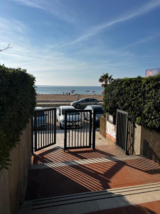 A Casa Di Rosa,Fronte Spiaggia, Piscina,Parcheggio トラーパニ エクステリア 写真
