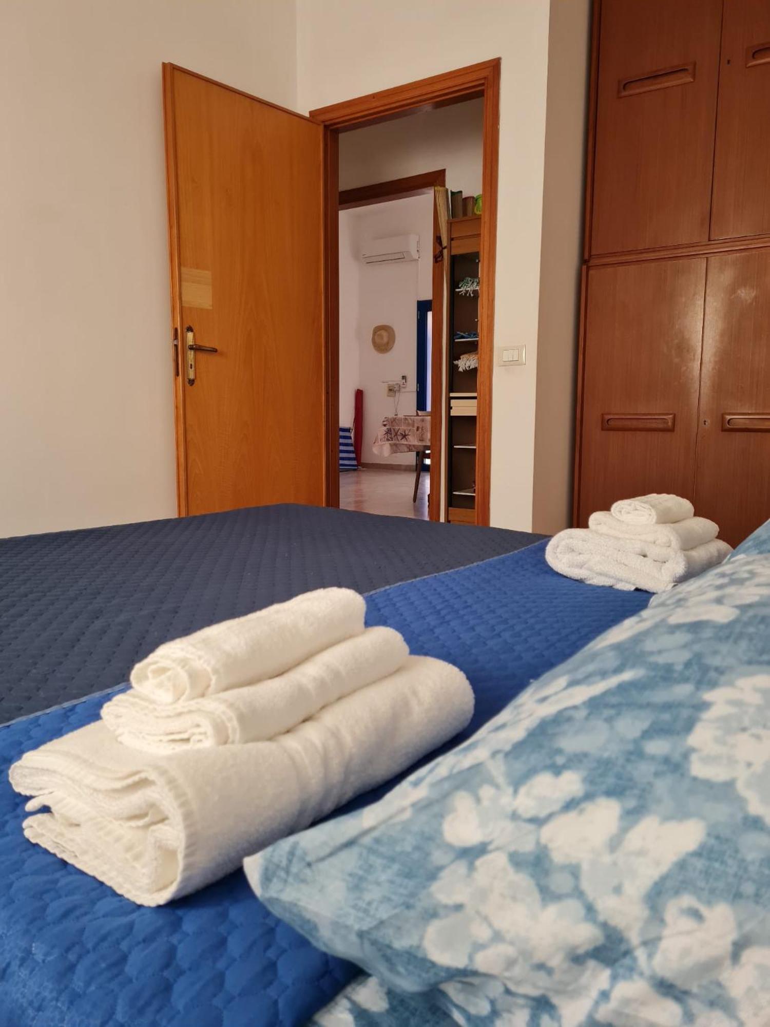 A Casa Di Rosa,Fronte Spiaggia, Piscina,Parcheggio トラーパニ エクステリア 写真