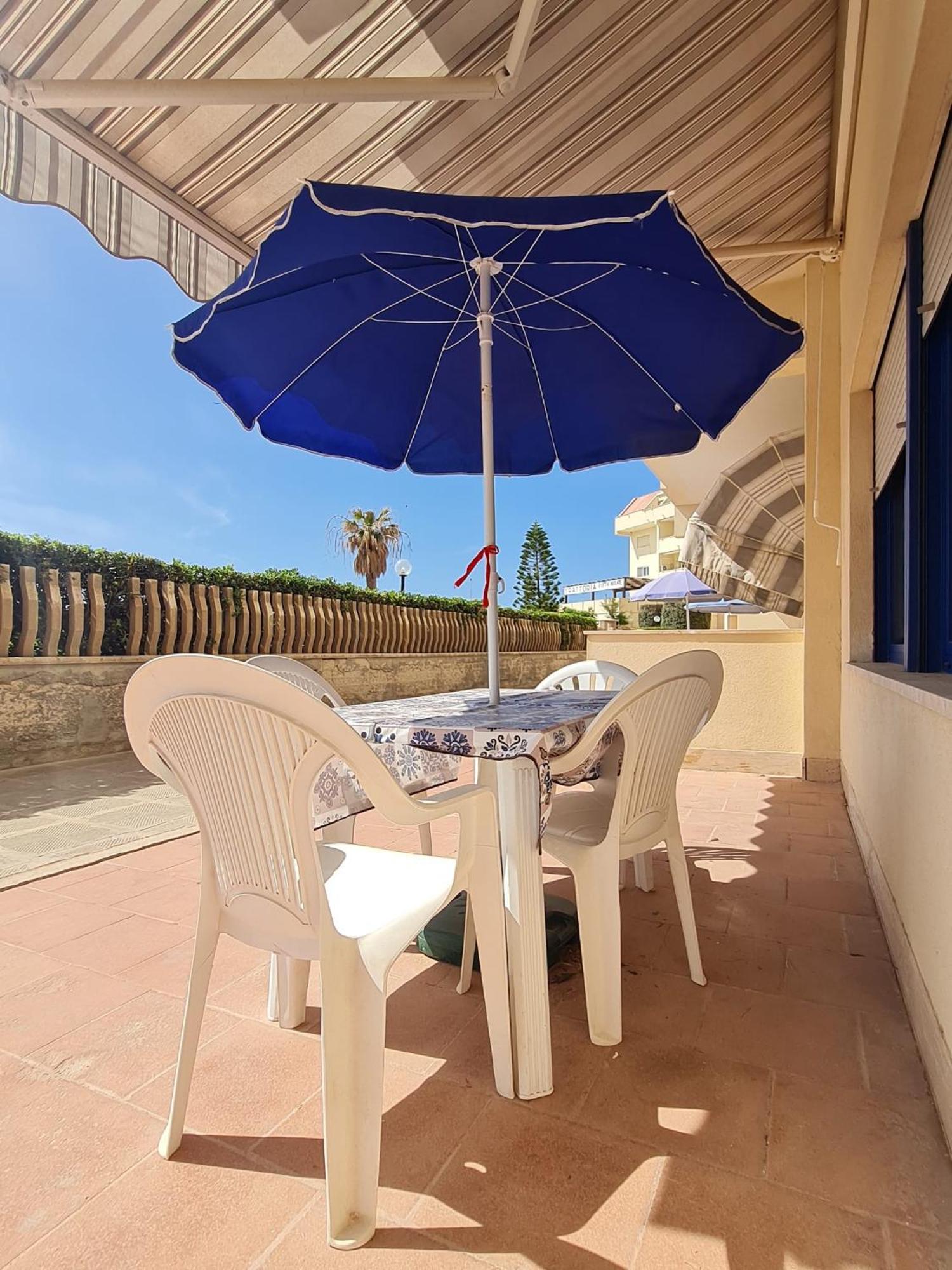 A Casa Di Rosa,Fronte Spiaggia, Piscina,Parcheggio トラーパニ エクステリア 写真